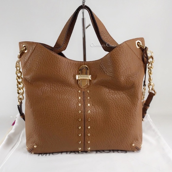 Michael Kors Handbags - Michael Kors Uptown Astor Large Satchel